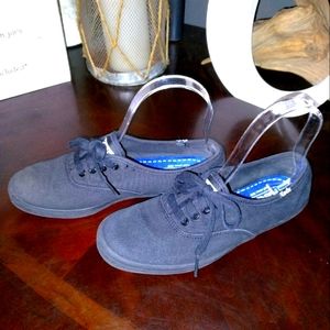 Keds original style!  Black Size 6.5.  EUC!